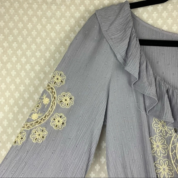 American Eagle Purple Ruffle Embroidered Crop Top - Picture 2 of 7